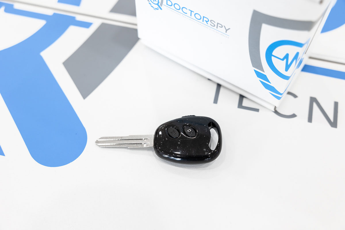 Micro registratore occultato in chiave auto con VOX 1 settimana in stand-by REC.V.24