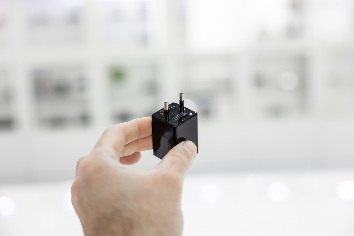 Alimentatore 5V USB con telecamera spia e motion detection CAM.W.37