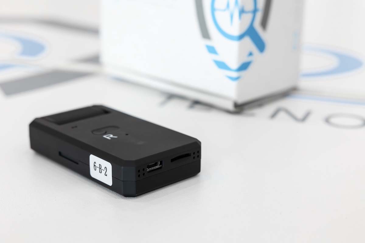 Microtelecamera spia wifi con rilevamento di movimento e infrarossi invisibili CAM.W.25
