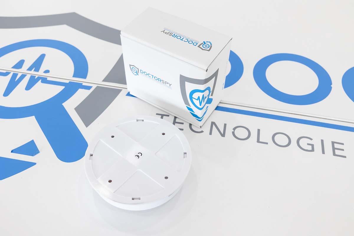 Mini telecamera spia wifi in alta definizione con sensore di fumo con motion detection CAM.W.43