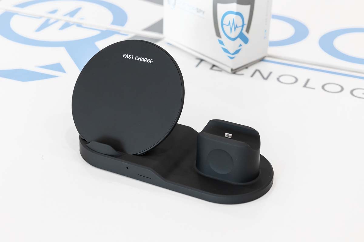 Caricabatterie wireless multi funzione con telecamera wifi nascosta CAM.W.52