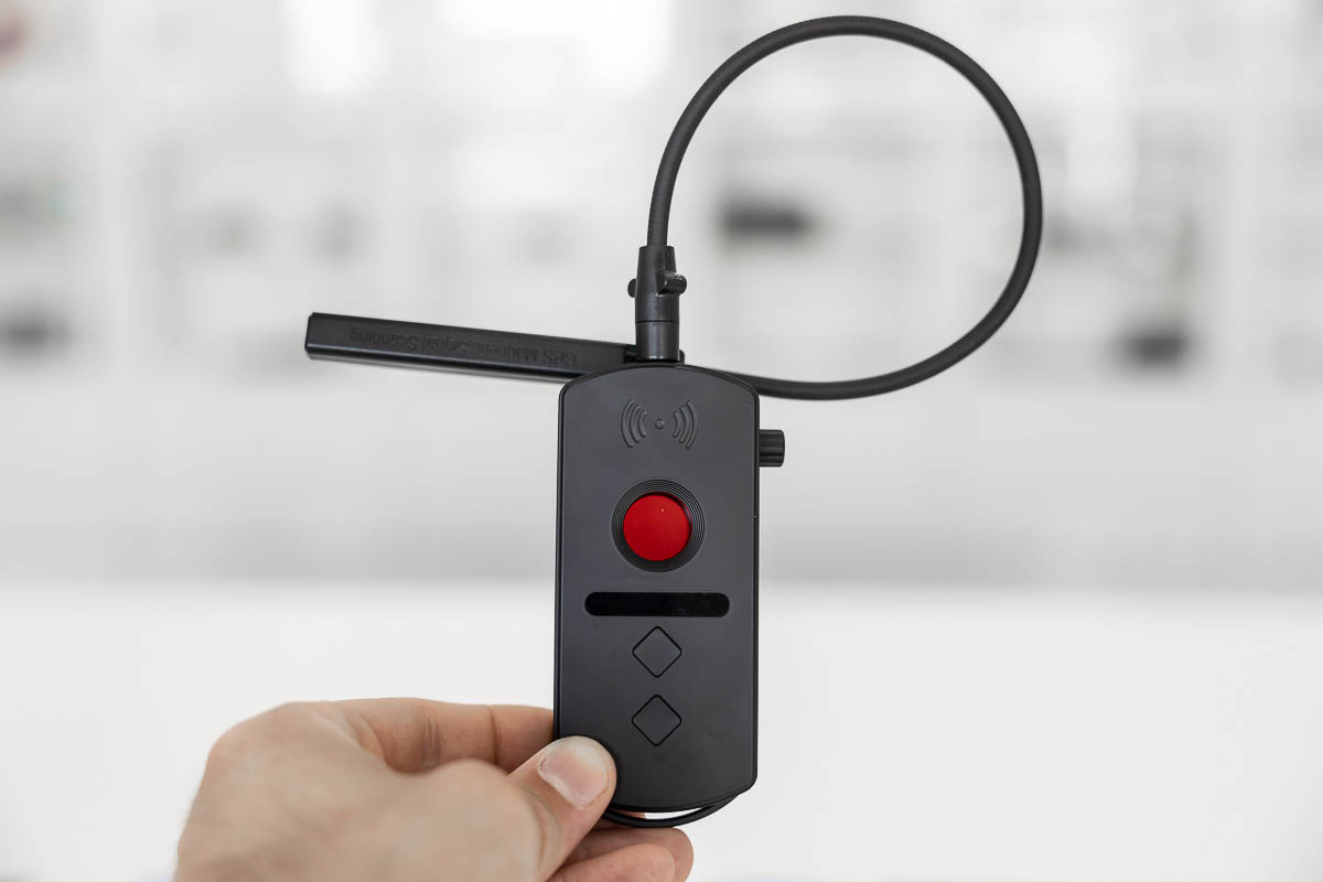 Rilevatore telecamere nascoste GPS localizzatori calamitati microspie RIL.32