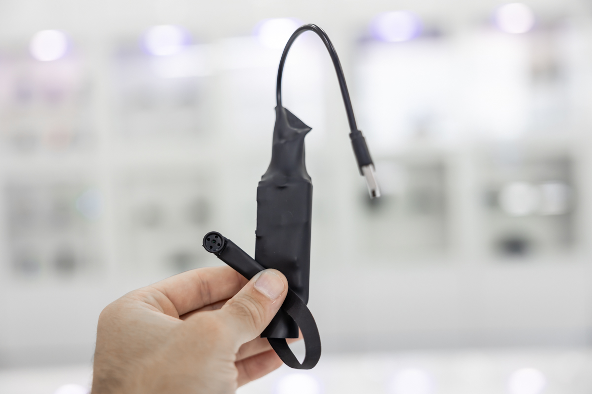 Microcamera full HD per lettura testi con ottica a bottone e router 4G integrato CAM.W.63