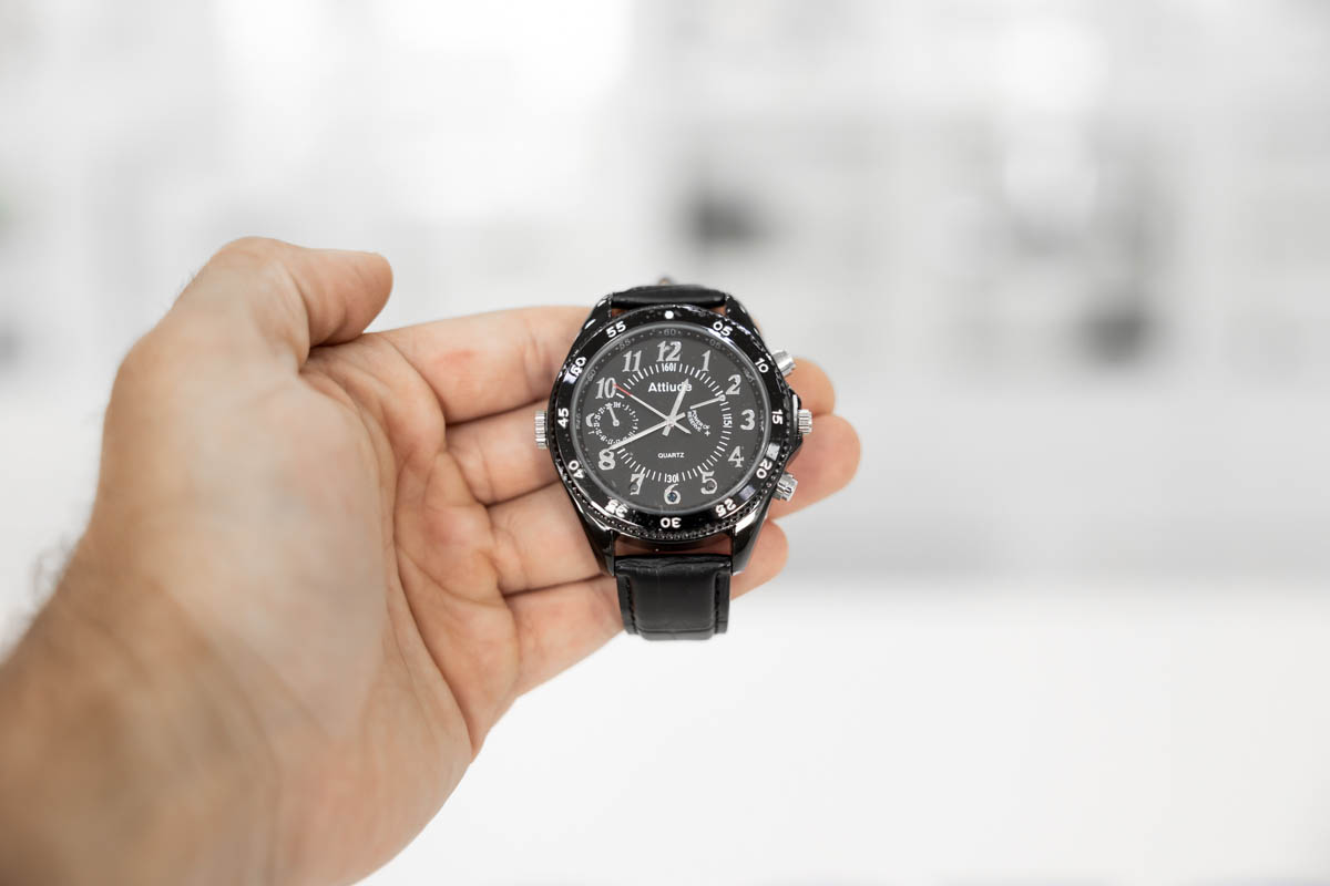 Orologio con camera nascosta full HD, funzionalità infrarossa e fascia in cuoio