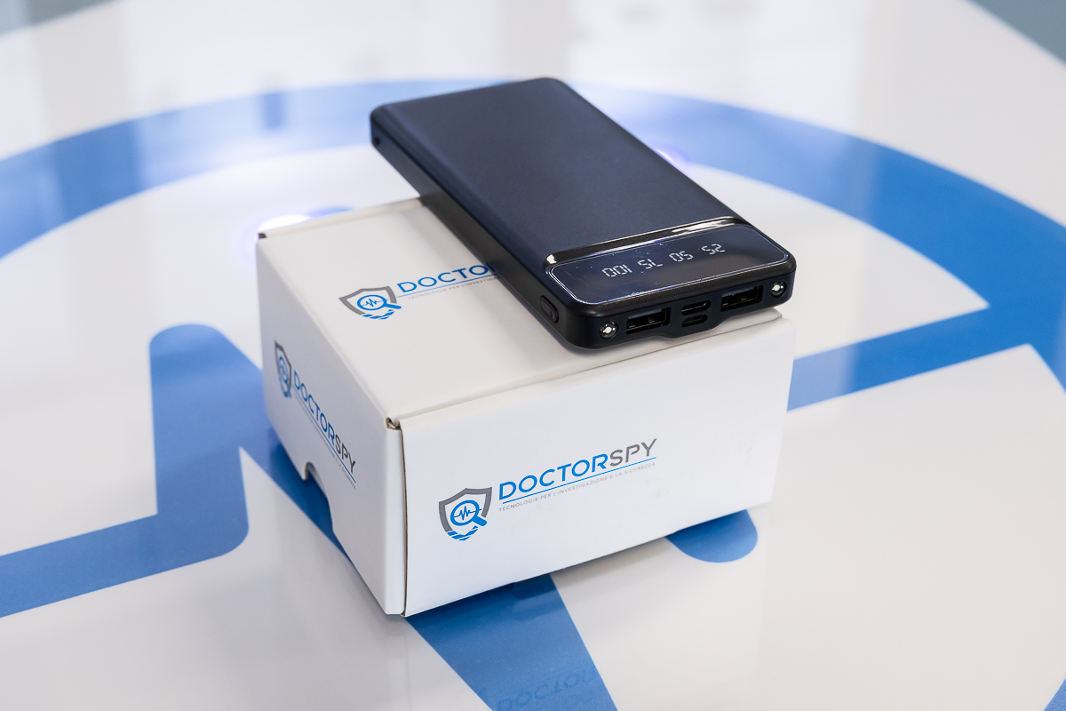 Mini telecamera Wi-Fi Full HD occultata in power bank da 10000 mAh, con scatola Doctorspy, codice CAM.W.07