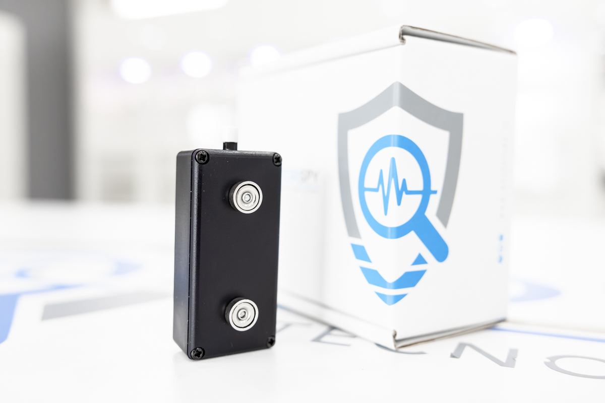 Microspia wifi con microfono Knowles, calamite e memoria da 32 GB per registrazione MIC.W.06