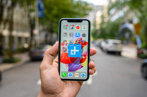 Un iPhone su cui è stato fatto il jailbreak