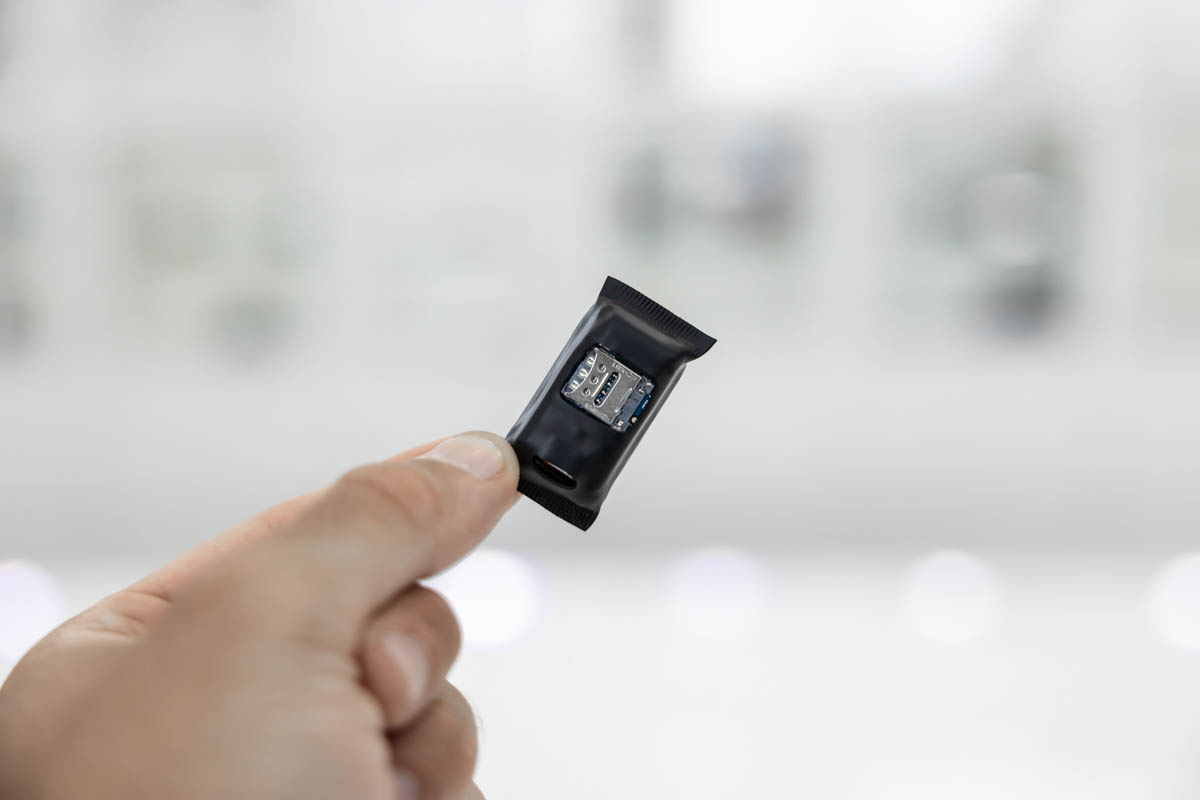 Microspia GSM piccolissima con attivazione vocale e autonomia di 1 giorno in stand-by MIC.G.15