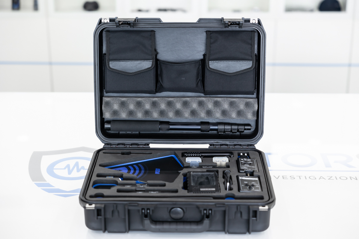 ANDRE REI kit rilevatore microspie professionale fino a 12 GHz per bonifiche elettroniche TSCM RIL.43