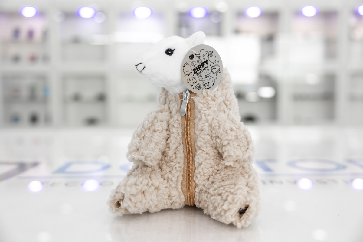 Localizzatore satellitare in real time occultato in peluche da Pecora DES.15