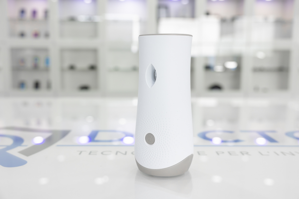 Registratore audio con attivazione vocale da 16 GB di memoria occultato in profumatore per ambiente funzionante DES.20