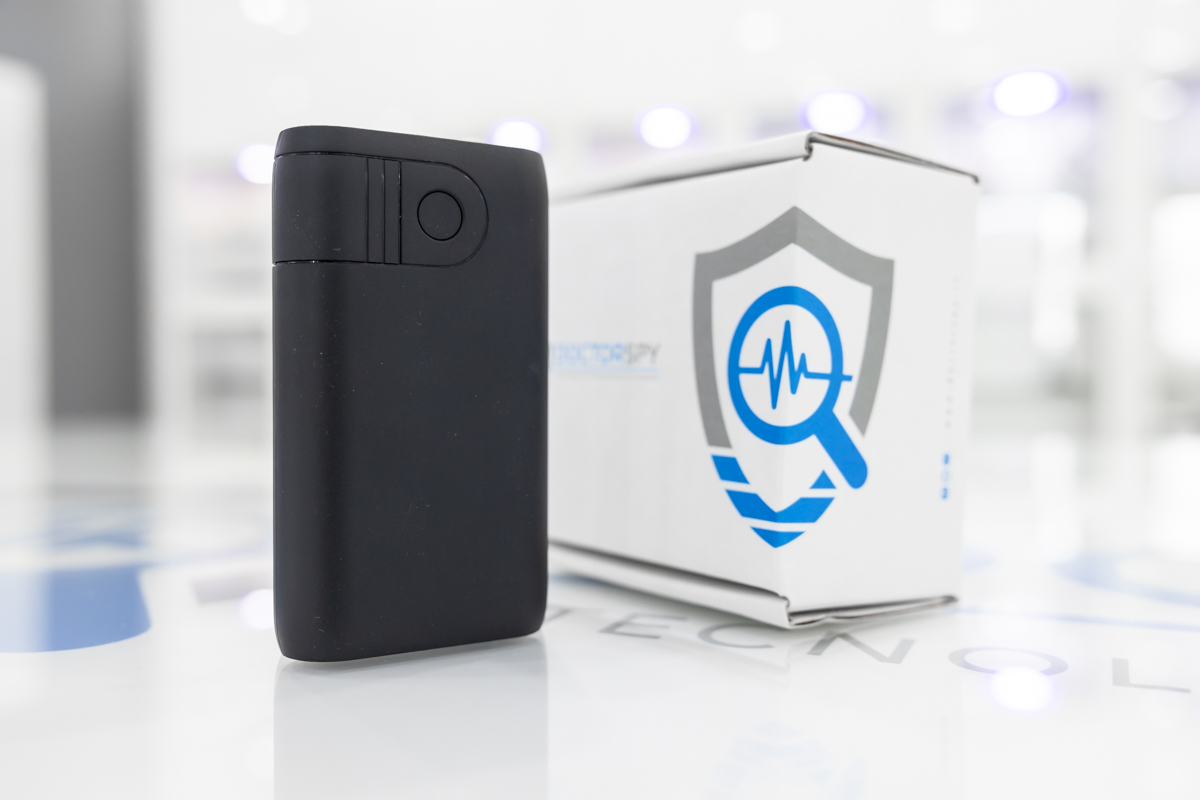 Microspia audio occultata in power bank con attivazione vocale MIC.W.07