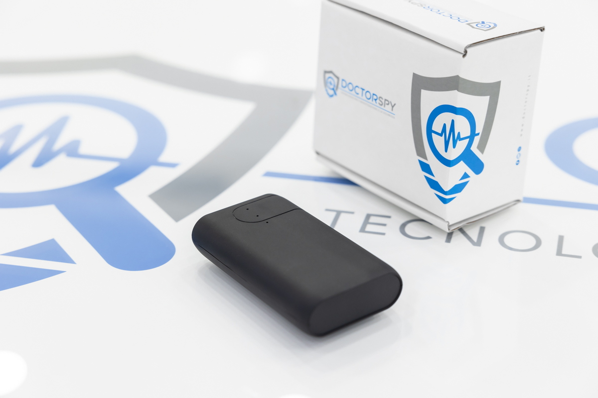 Microspia audio occultata in power bank con attivazione vocale MIC.W.07
