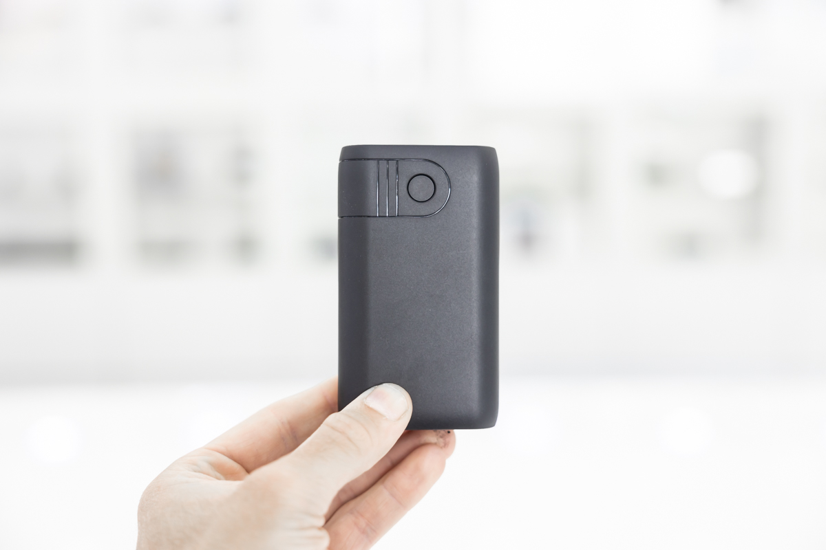 Microspia audio occultata in power bank con attivazione vocale MIC.W.07