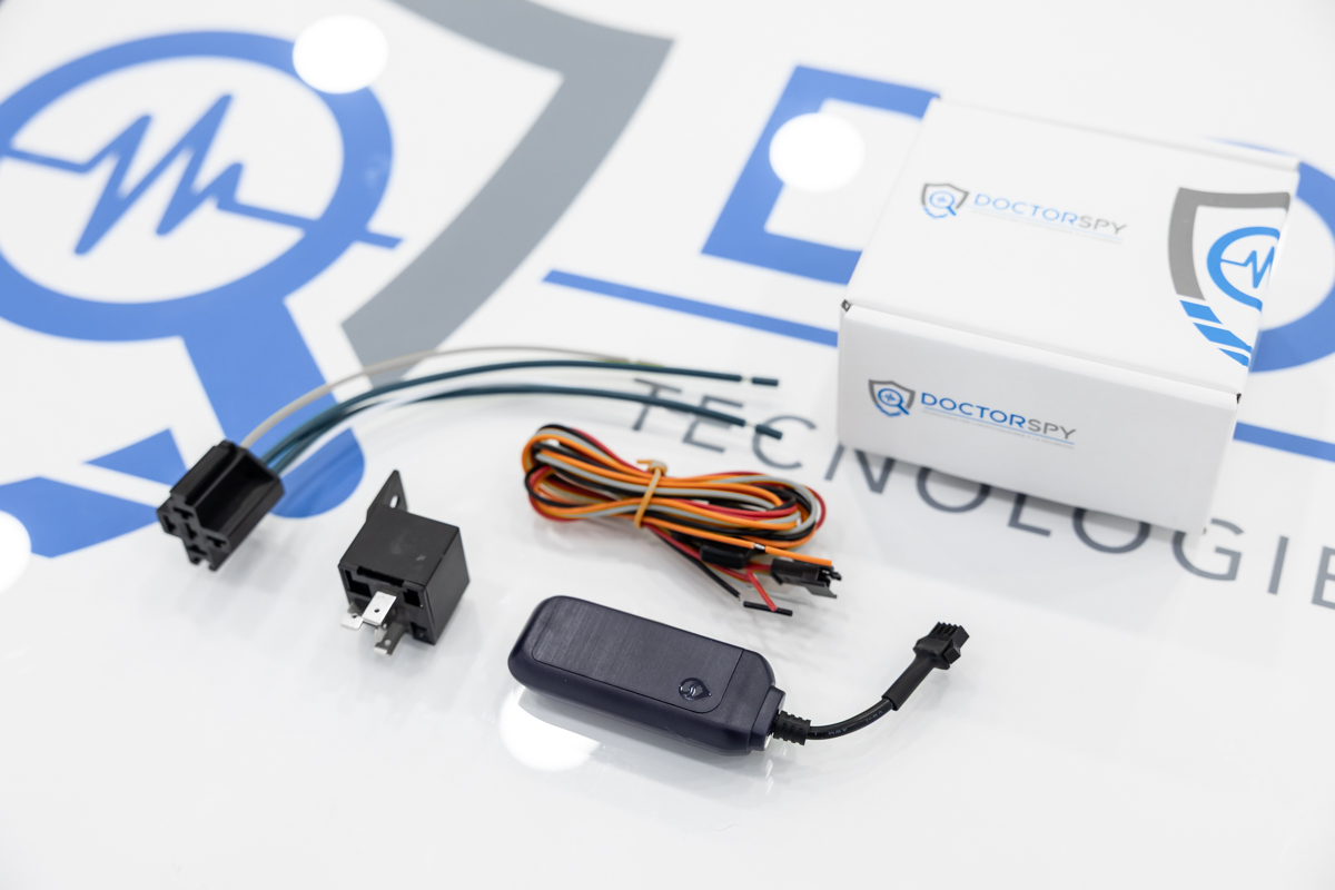 Localizzatore GPS 4G filare con sistema di controllo remoto tramite app, allarmi intelligenti e funzione di blocco motore LOC.03