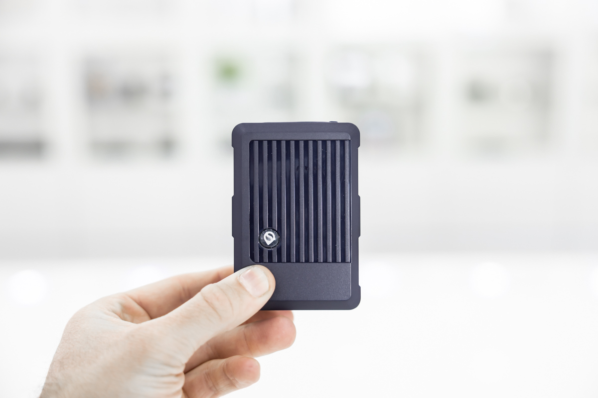 Localizzatore GPS 4G wireless e impermeabile, con batteria da 10000mAh, monitoraggio della temperatura, umidità e luce, ascolto in tempo reale e allarmi intelligenti LOC.07