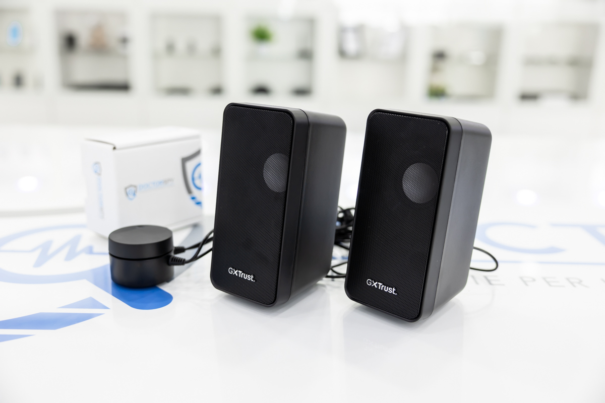 Microcamera wifi full hd occultata in casse per computer con memoria da 32 GB DES.39