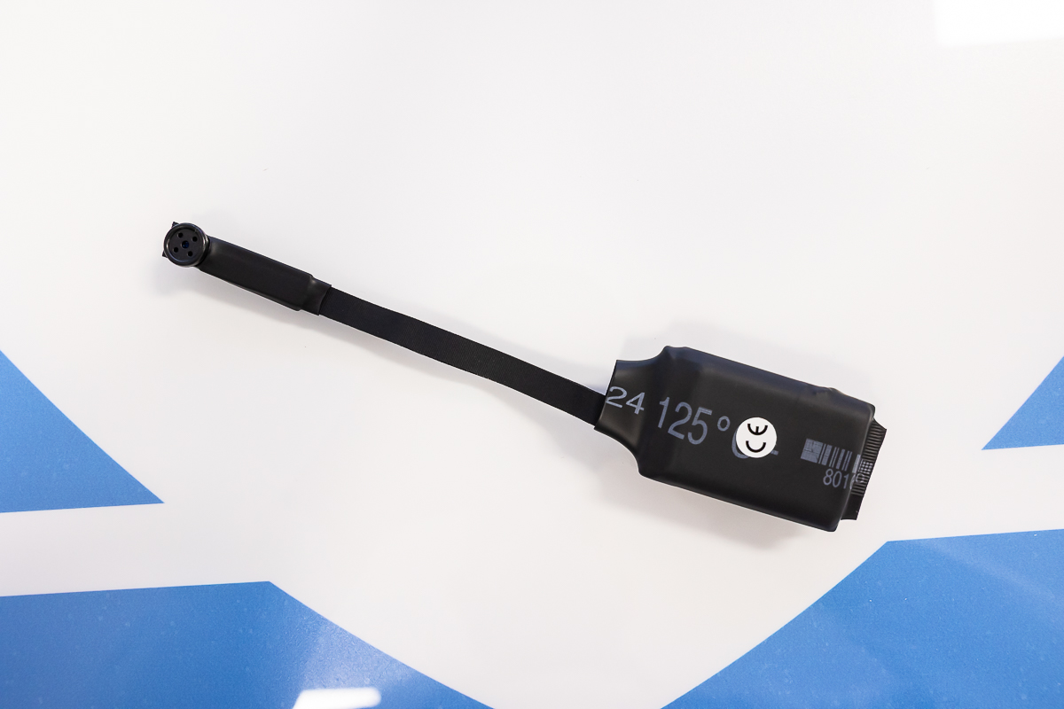 Veduta dall'alto della microcamera wifi full HD CAM.W.12